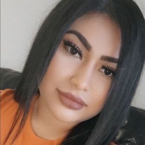 Meet your Posher, Jeanette